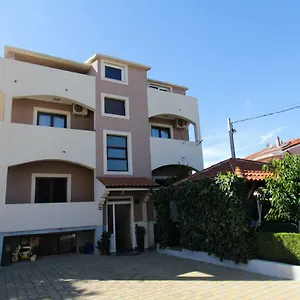  Apartman Lili